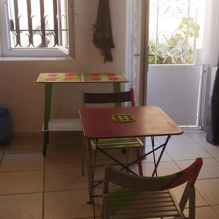 L'entre Girls Hostel Κασί